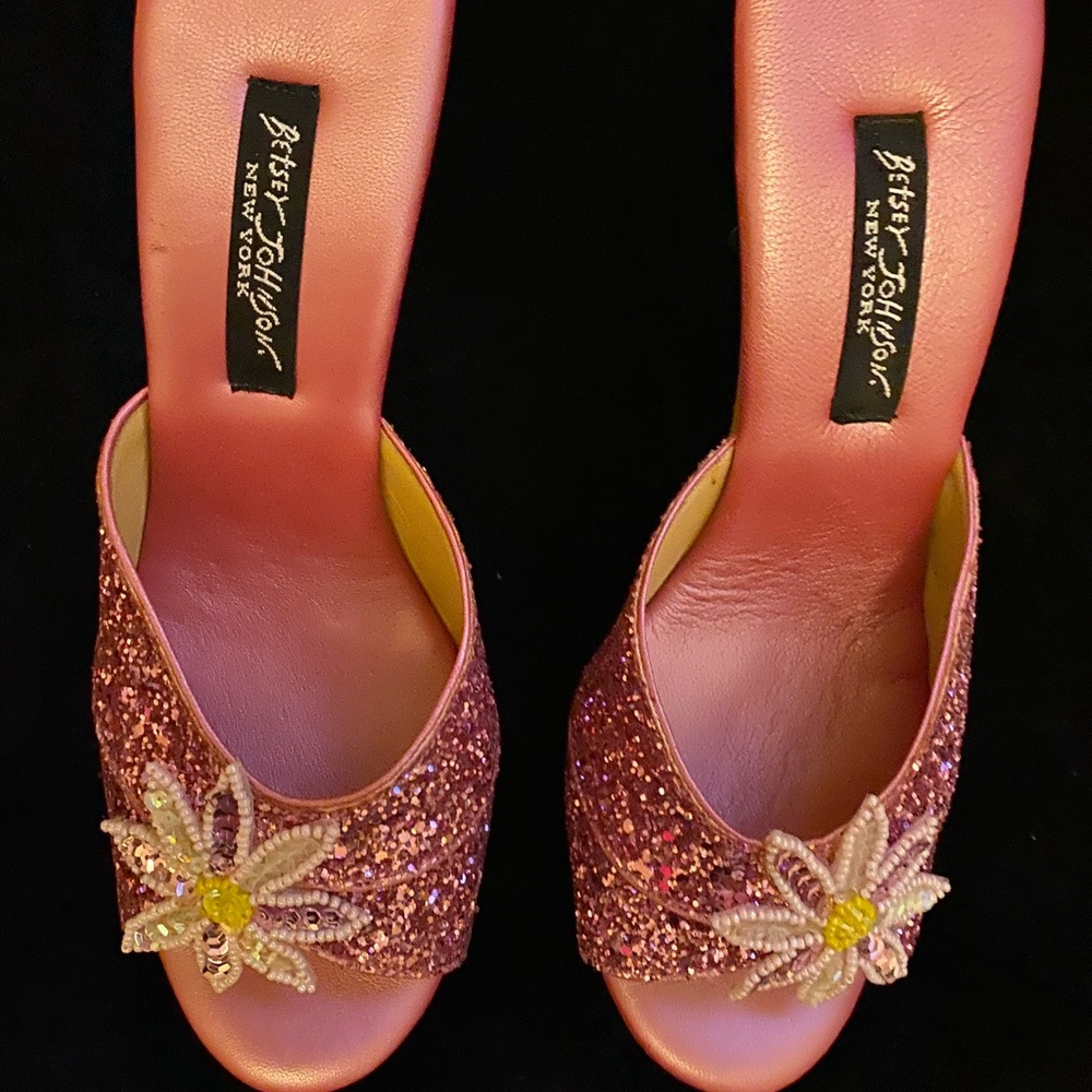 Stunning poly glitter slides